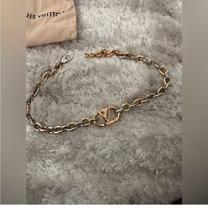 LV necklace with box and dust bag